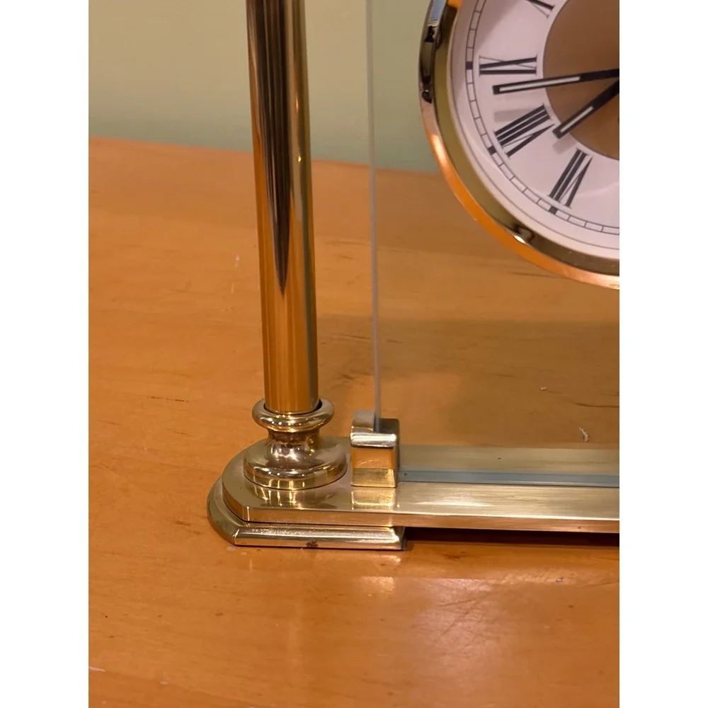 Vintage Gold Tone Floating Glass Mantel Clock Quartz Roman Numeral Desk Clock